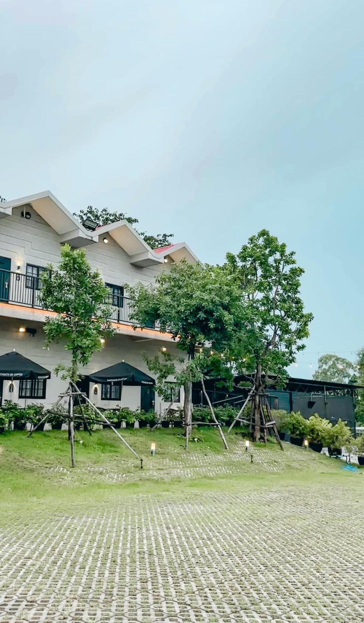 Macchiato Resort Savannakhet Opposite Thai Embassy ภายนอก รูปภาพ
